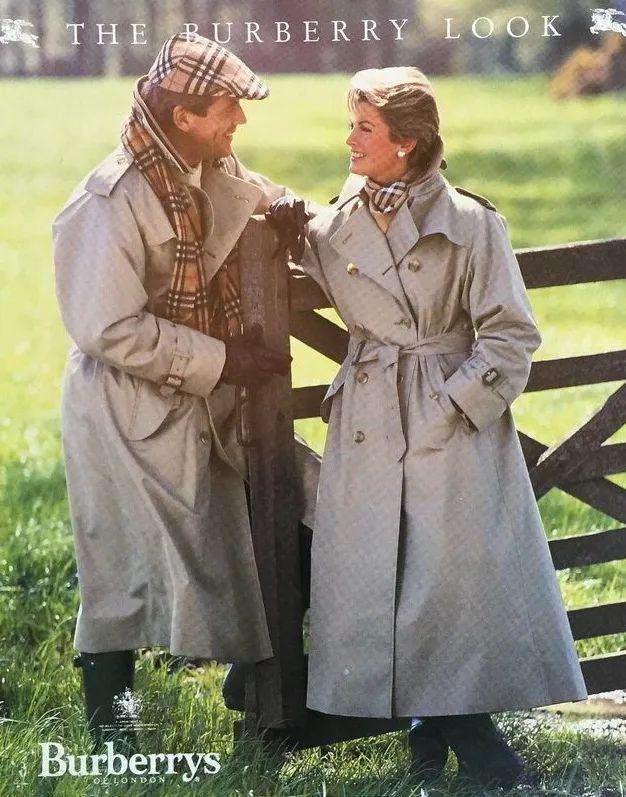 欧陆平台注册：秋天，跟赫本学穿风衣吧！