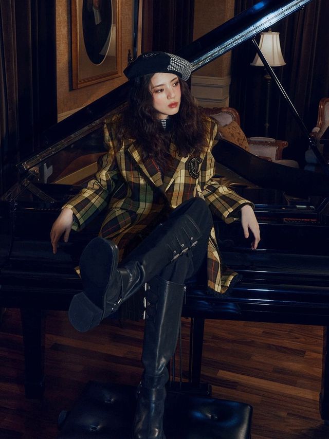 欧陆平台注册：花四位数买的“丑鞋”，咋这么多人抢着穿啊？